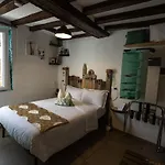 Affittacamere La Pomposa Del Teatro Modena