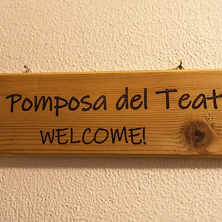 Guest house La Pomposa Del Teatro Modena