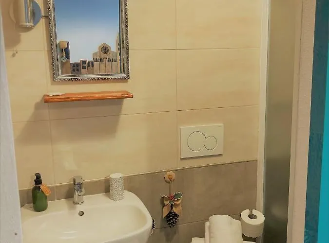 La Pomposa Del Teatro Guest house 3*