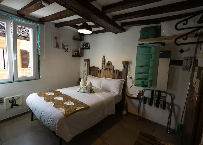 Guest house La Pomposa Del Teatro Modena