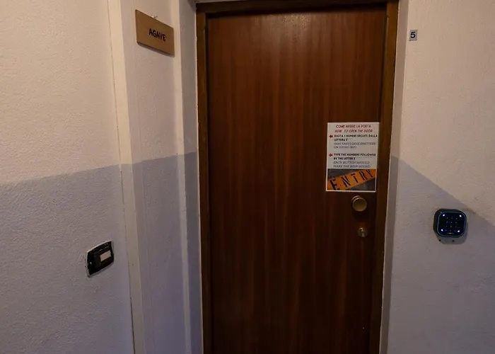 Guest house La Pomposa Del Teatro Modena